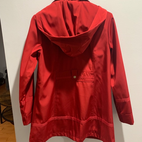 Spring/rain coat - Picture 2 of 2